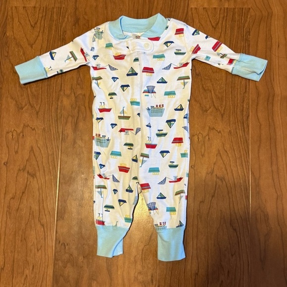 Hanna Andersson Other - HANNA ANDERSSON Zip Sleeper Pajamas White Boat Long Sleeve 0-6 Months